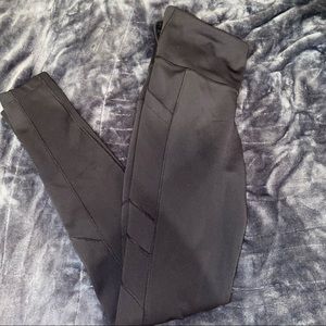 New Balance leggings with pockets